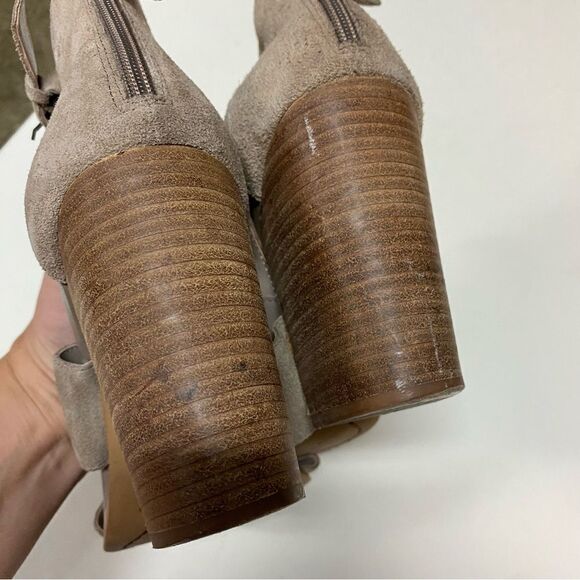 Hinge Cora Block Heel Sandal tan TAUPE SUEDE open toe strappy zip up bootie 9 - Picture 6 of 11